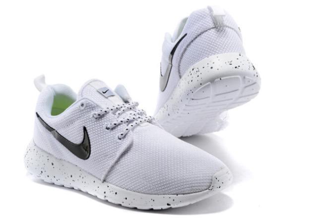 ipromote285's tweet photo. FAV🌟 if you like these ROSHES 🔲🔳

FREE SHIPPING &amp; HANDLING📦

👉http://t.co/xRIfQ6XOiy👈 http://t.co/yjLyYcnStU