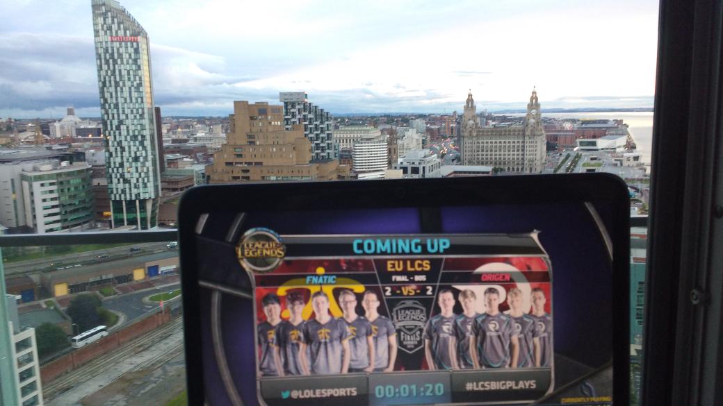 Pepe_Borja's tweet photo. Viendo la final desde Liverpool @ESLspain @RaRuMlol @KuentinLoL #ESLDragonBall #PinLov http://t.co/g6amejk5EG