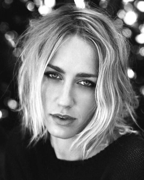 Hoy, es el cumpleaños de la preciosa (Dutch Velders). Happy bday, Ruta! Wish u all the best! 