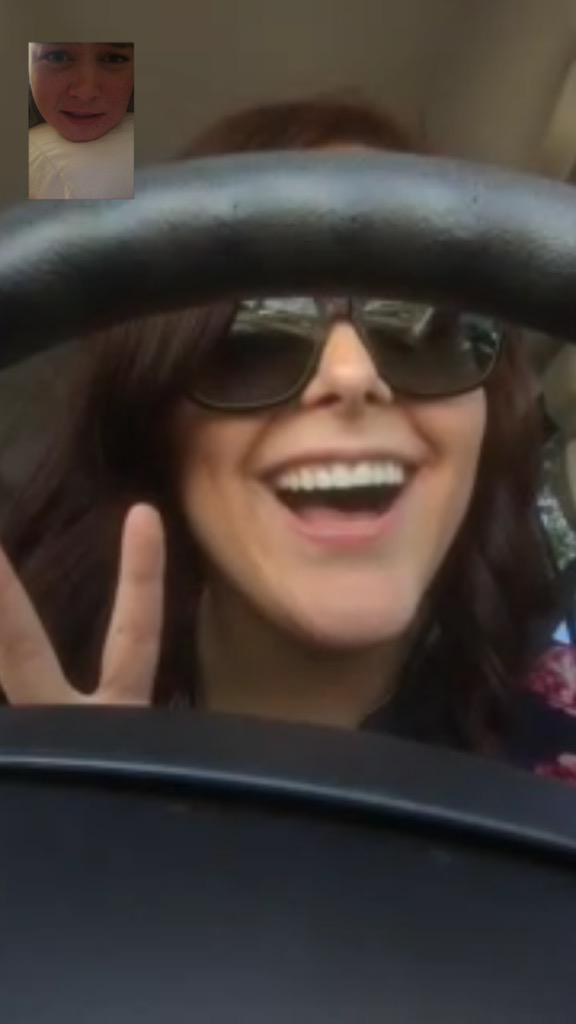 S092117's tweet image. When you live too far away and FaceTime is a lifesaver. #pullinthrough 💪🏼😊 @anniecolleen_