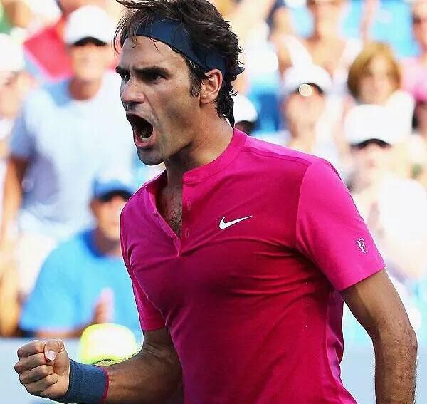 sabatinigabyok's tweet photo. Congrats @rogerfederer Amazing tennis! Seguimos disfrutando de tu magia😃🎾 #unbeatable #keepsmakinghistory #87titles🏆👏 http://t.co/EHKjvHUrun
