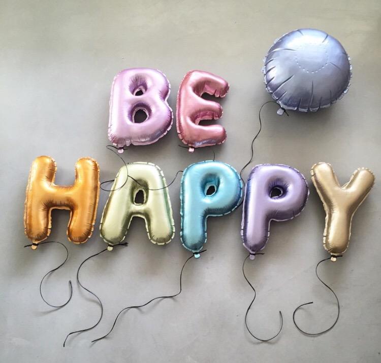CybersmileHQ's tweet photo. Retweet to send the good vibes! ✌️ http://t.co/RoV9sM1leL
