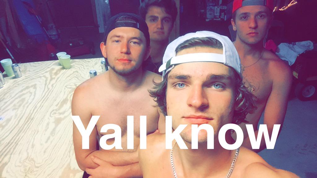 Happy birthday to my day one bro EA ever since them LCS hoopin days. Hope it\s a good one man. 