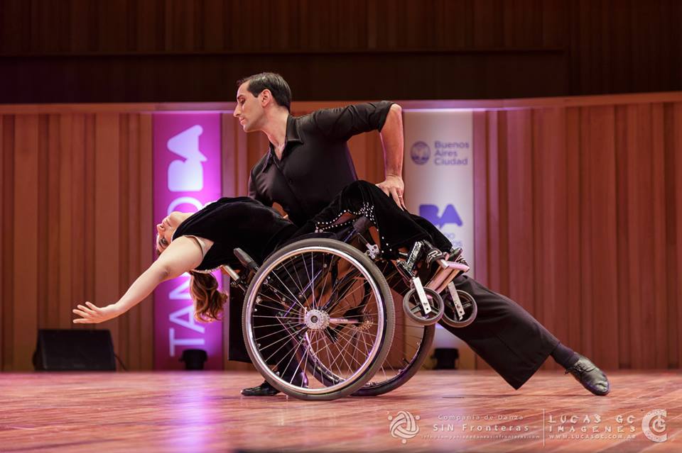 DanzaSF's tweet photo. Felices por ustedes @pablorpereyra y Gabi Torres en #TangoBA Argentina / @UsinadelArte Ph:@lucasgcofficial http://t.co/KagFMYVvnx