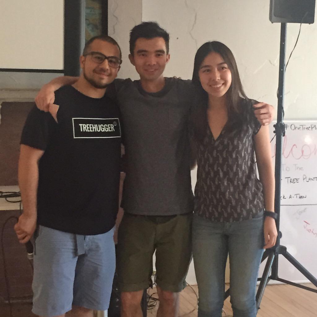 LabadieAmanda's tweet image. #onetreeplantedhack winners. They built a 75% complete app in under 48 hours! #ProHackers
