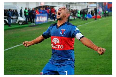 Cabe73's tweet photo. Gol y pase gol.... #CH7NO
@AlmaTigrenseCAT @patoperezoneto @LucasFerna10 @fmendonca1975 http://t.co/D71SdYwbfJ