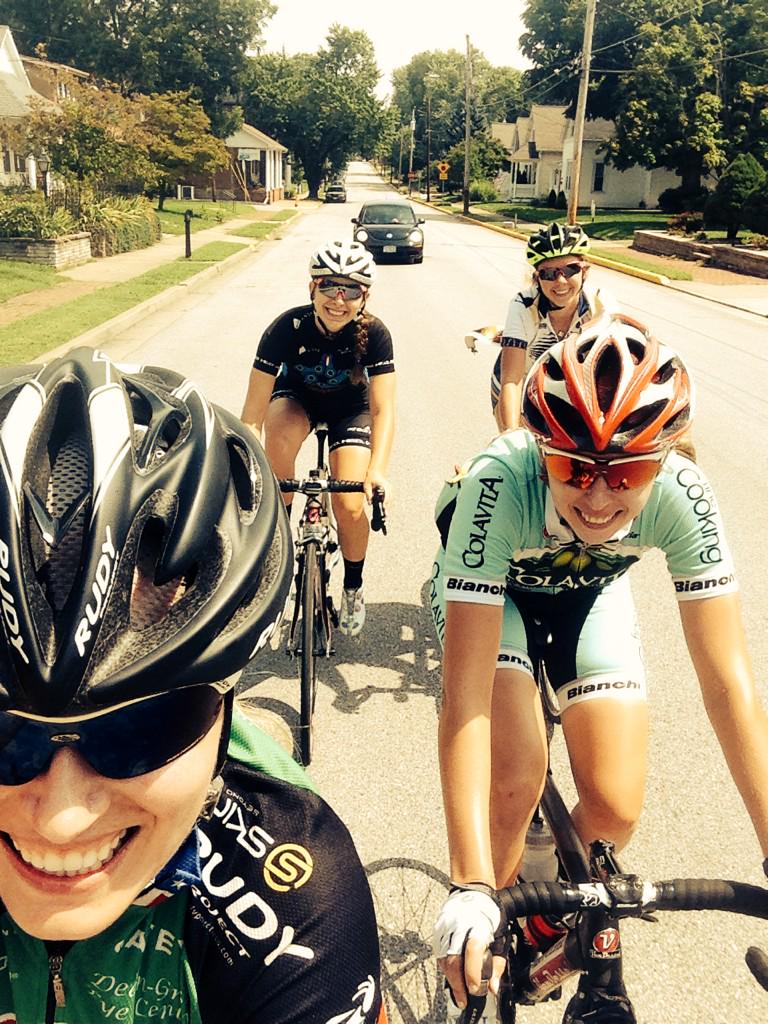 JacqDenny's tweet photo. First team ride for some of the new @LUcycling girls. New LU kit day is coming soon. Aka other kits being worn. http://t.co/CorQVRlhnh