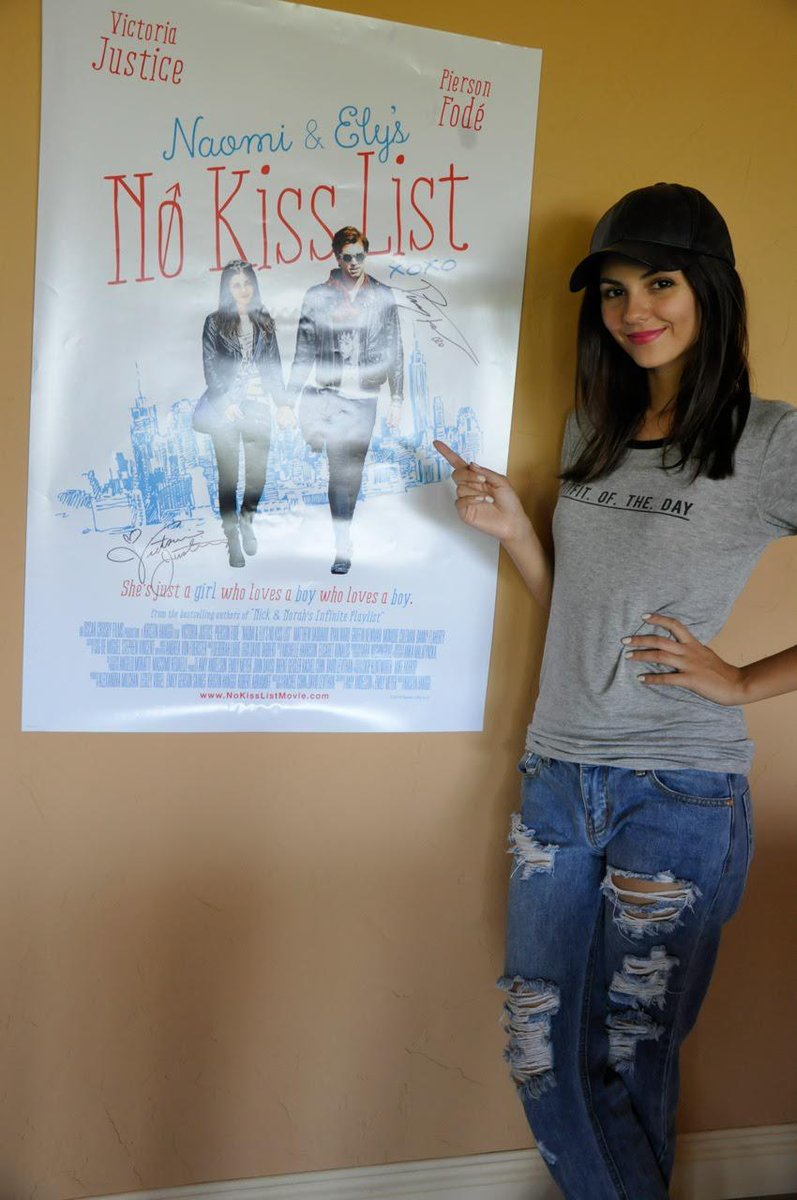 VictoriaJustice's tweet image. HERE WE GO - Ready to answer your Q&apos;s &amp;amp; give away this @NoKissList merch + a NEW clip! Tweet #NoKissListPARTY. RT!
