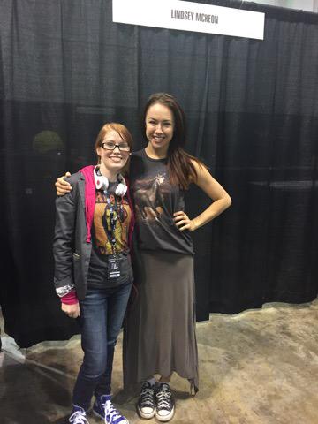 Pixie1337's tweet photo. @feliciaday Hanging with Tess and Mary Winchester in my Charlie Cosplay! http://t.co/fQV7qCFZ67