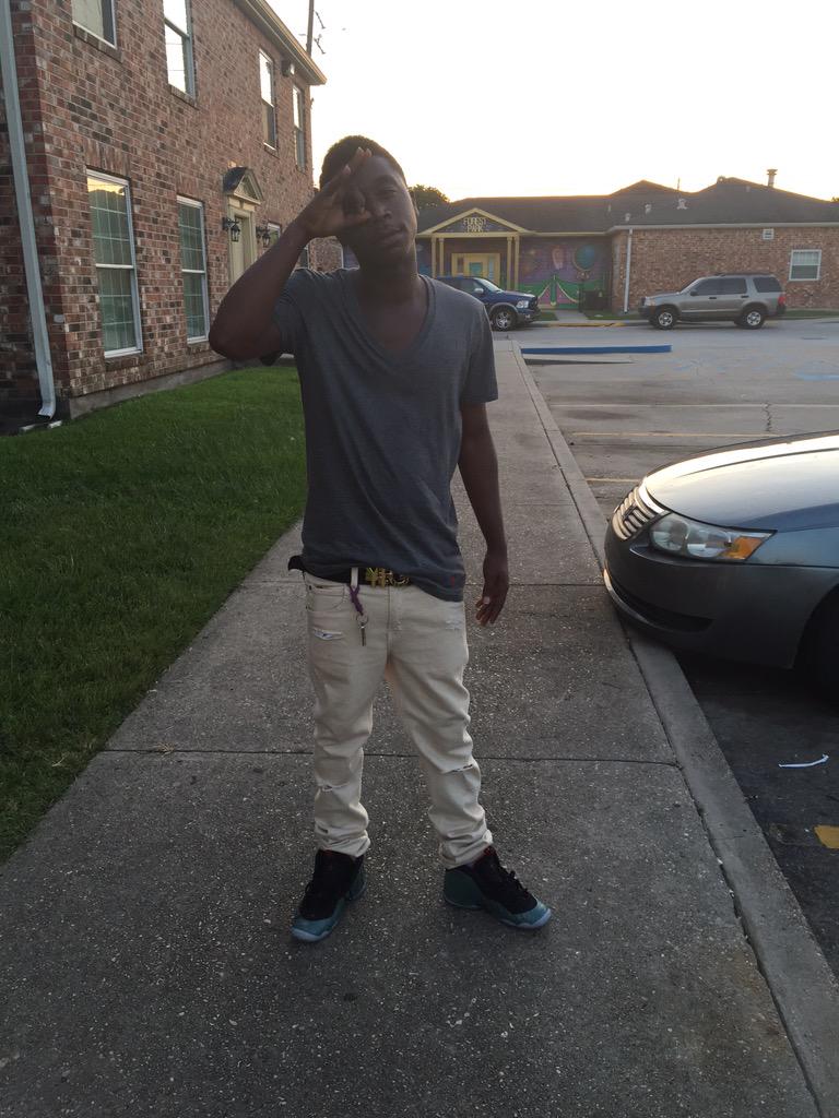shyne_glizzy's tweet photo. Glizzy #FlyShitOnly #PilgrimFresh #GlizzyDat http://t.co/EjZxMsyZ5c