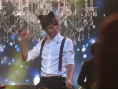 I forgot to say this is a new user ☺️💕 I'm Louis can you RT for me?