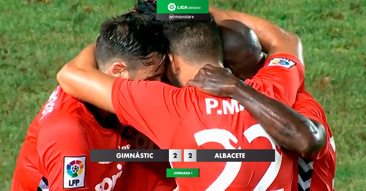 MPlusDeportes's tweet photo. Locura en el Nou Estadi con un Nàstic que empató con diez y en el minuto 96. #NASvALB
VÍDEO: http://t.co/Q8uUwXtMsX http://t.co/Kn71IYJie6