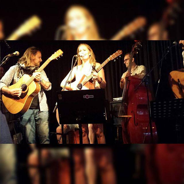 JennaTilveran's tweet image. @heartlandsmusic : instagram.com/p/6vhBW0SzLK/ | Hagges tonight! Tak til alle som kom! Full house!! Wow😘
#Hagges #tønd…