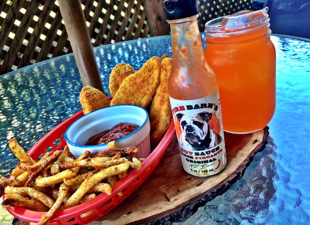 Orange Snack 🙊☀️🔥 #food #foodporn #hotsauce #hot #spicy #chicken #frenchfries #snack #orangecrush