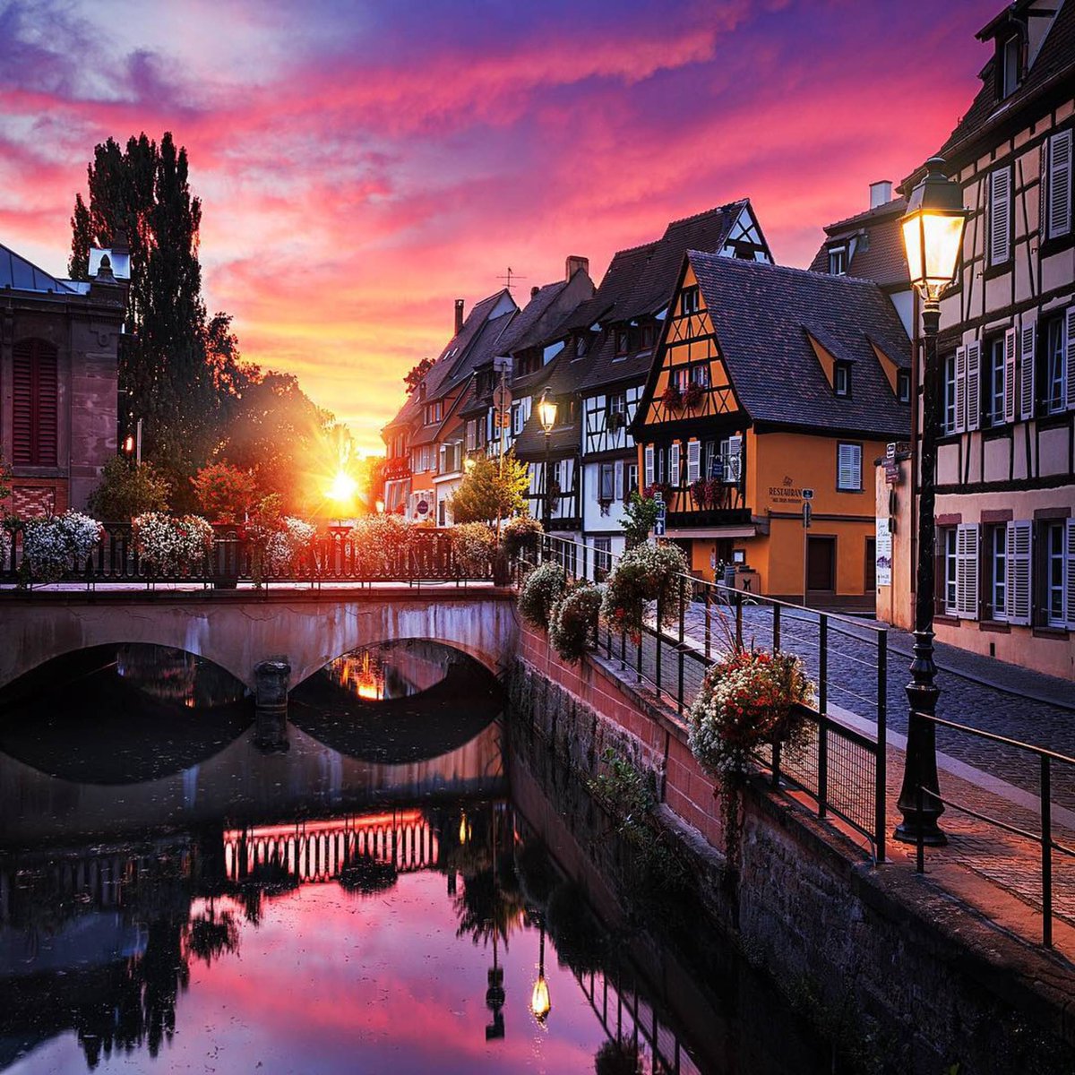 EarthPix's tweet photo. Sunrise over Colmar, France | Photo by Ilhan Eroglu http://t.co/qgwP4rVsUv