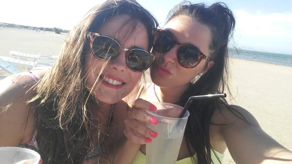 Lidyanaa8's tweet photo. Gracias por otro año más tan maravilloso.👩👧👱👑❤ http://t.co/bJTMN03pYB