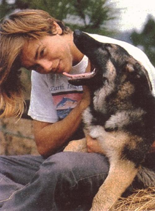 Meu Aniversário e também do hoje 23 de Agosto!!   Happy 45th Birthday, River Phoenix!!! <3 