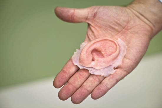 3DPrintGirl's tweet photo. 7 Areas In Which 3D Printing Is Surprising Us All http://t.co/eNYGIIBQDl http://t.co/1m48L4fLFw