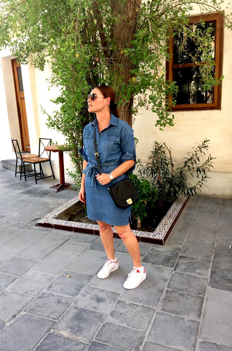 PatrickSilvana's tweet photo. Today is all about the denim dress. A Perennial, versatile, comfort and cool piece. Perfect for a relaxing weekend http://t.co/Bk51Vlcfje