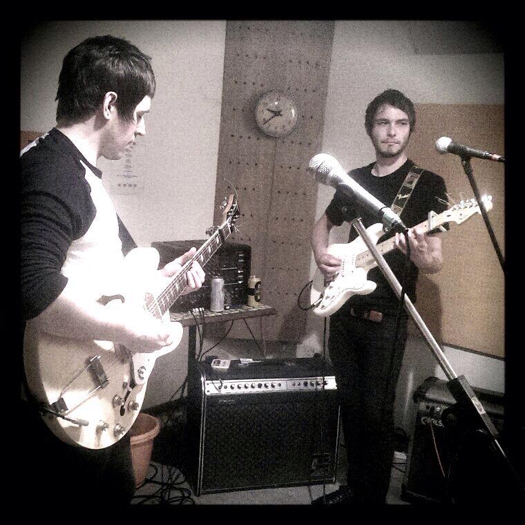 TheSwiines's tweet photo. Morning folks! get down to @RoughTrade notts tonight and watch Scott and Elliot from the Swiines support @NikAslam http://t.co/ftNrq3c05W