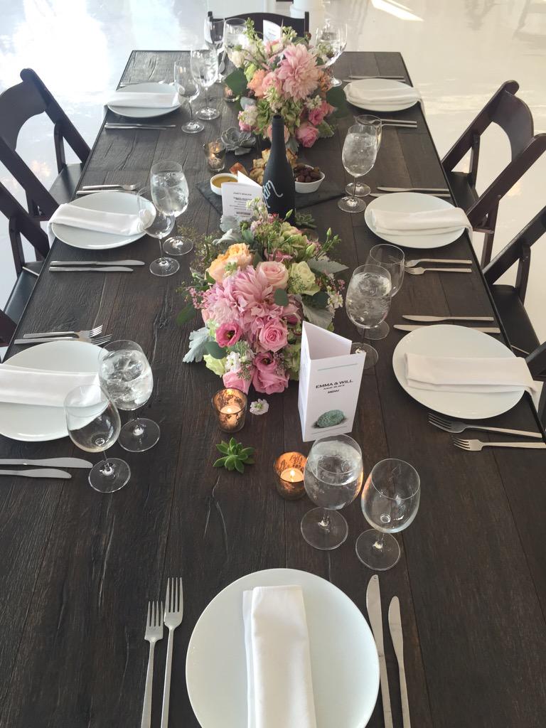 whimsy_weddings's tweet image. Beautiful tablescape from the wedding this weekend at @Studio450. 💐 by @ABFlowersEvents. #nycwedding #whimsyweddings