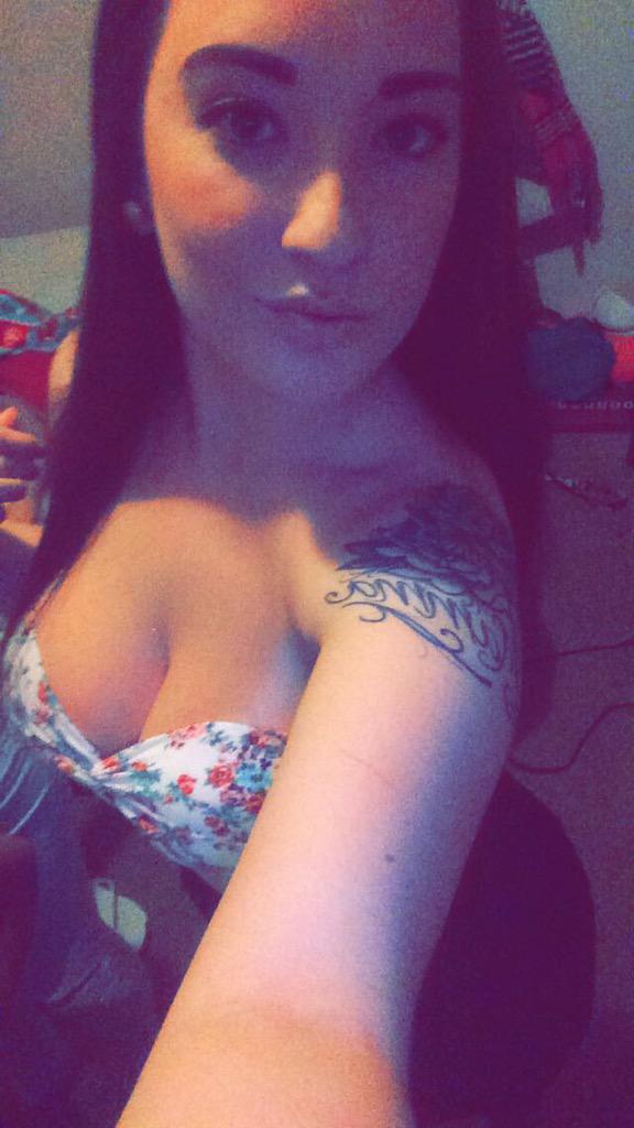JackedJones's tweet photo. Add my on snap chat jackedjones http://t.co/7muOS1u4cC