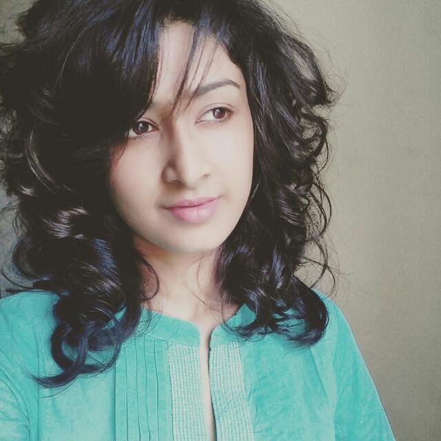 Farnaz_Fanclub's tweet photo. "#InstaFarnaz Connected to u all is like knowing myself more n more😘😘" http://t.co/h2ahdzqGIR