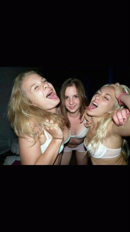 LegalTeensXXX's tweet photo. 3 crazy college-sluts http://t.co/J54ipLE9FG http://t.co/aDfW9112af