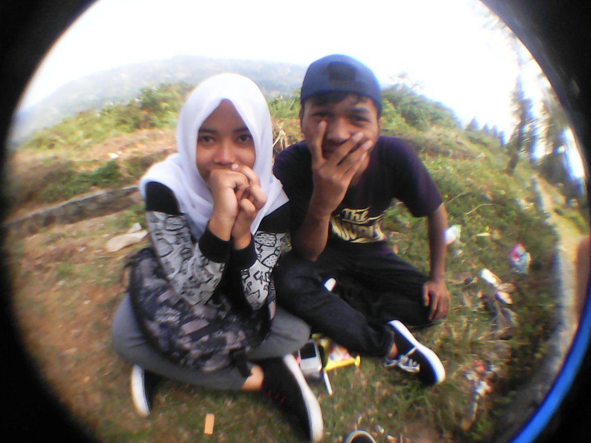 dhetiobogel's tweet photo. ☺♥ http://t.co/8uZfzB37Kk