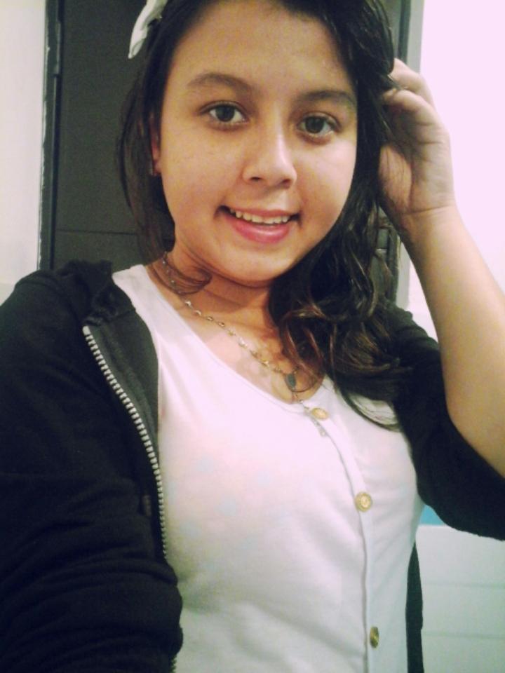 SandraSegurarc's tweet photo. Los besos sin amor son como una taza de chocolate sin azúcar. !!!★★★ http://t.co/oJ9P70Cylw