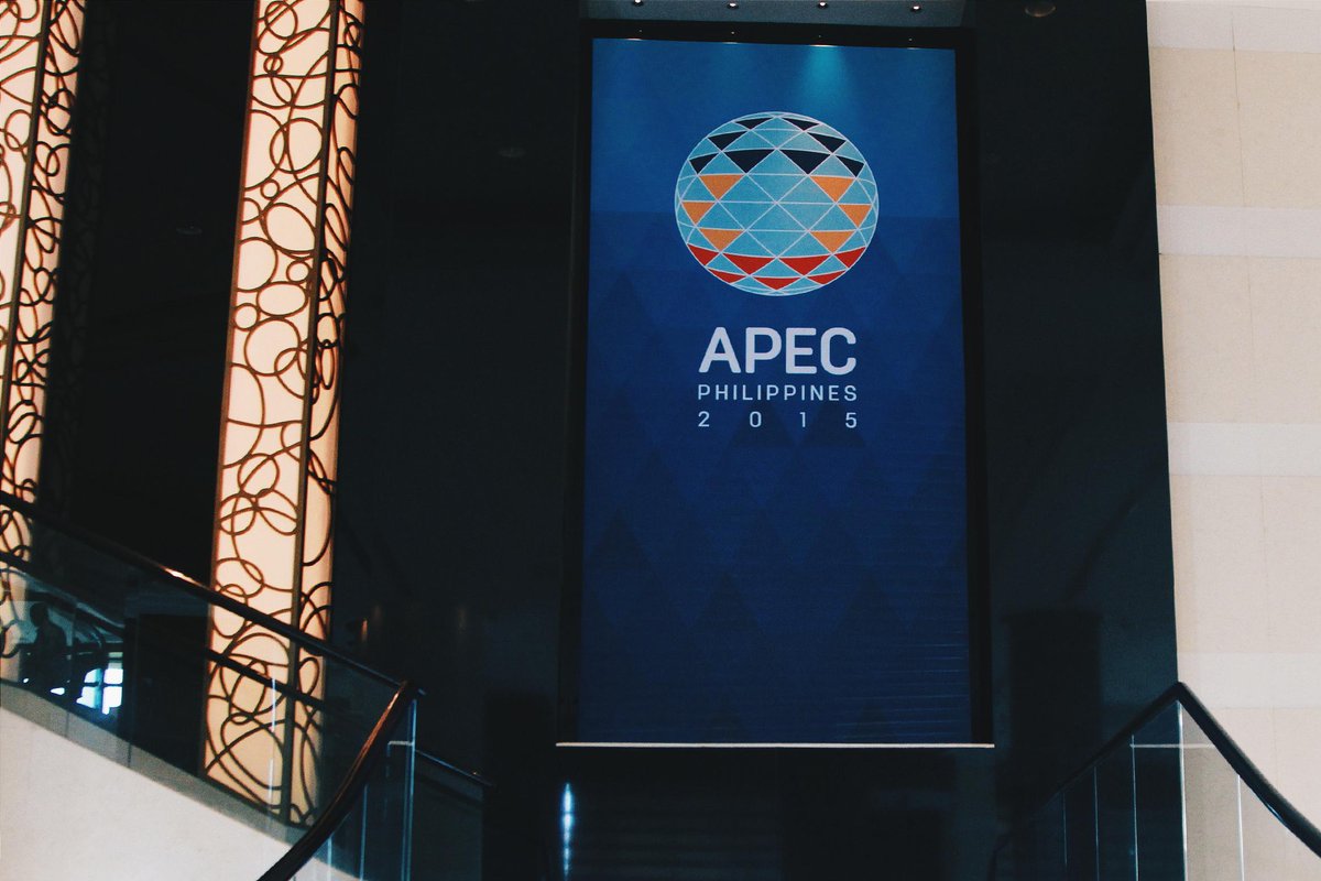 apec2015ph's tweet photo. 1,000 cops deployed for APEC meetings in Cebu http://t.co/neI5x2fJ42 | via @Panay_News #APEC2015 http://t.co/Ta6hr9RYL6
