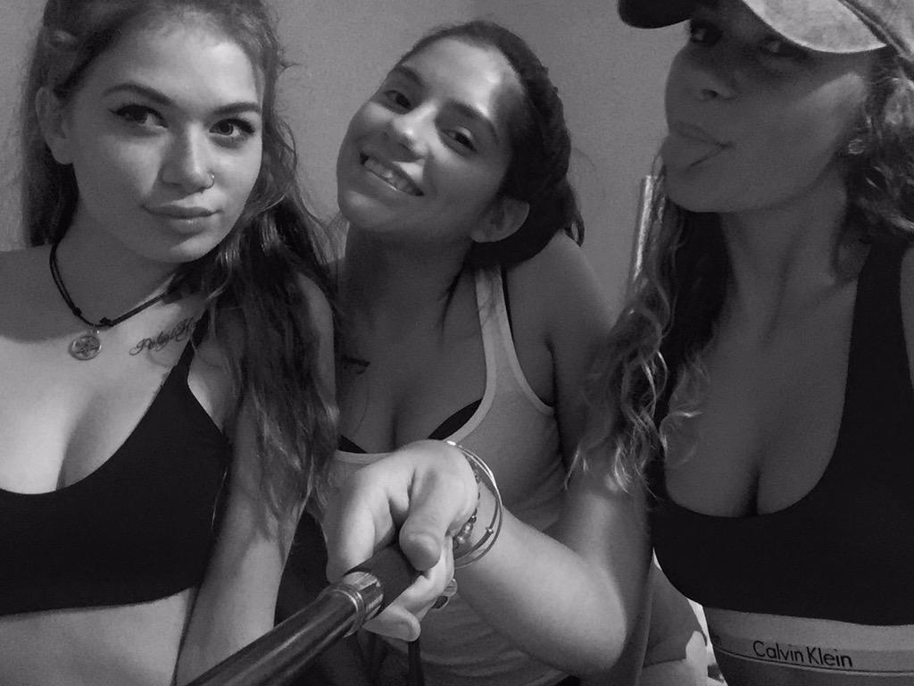 jack111yn's tweet photo. Something🆒 #3badbitches http://t.co/guNjmlRDnc
