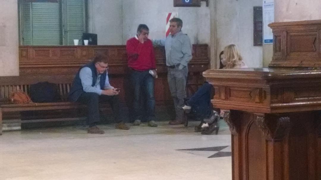 rorodriguezro's tweet photo. En estos momentos los candidatos del ApB se encuentran en salón central del correo. #TucumanElige http://t.co/NbB4lu9Oad