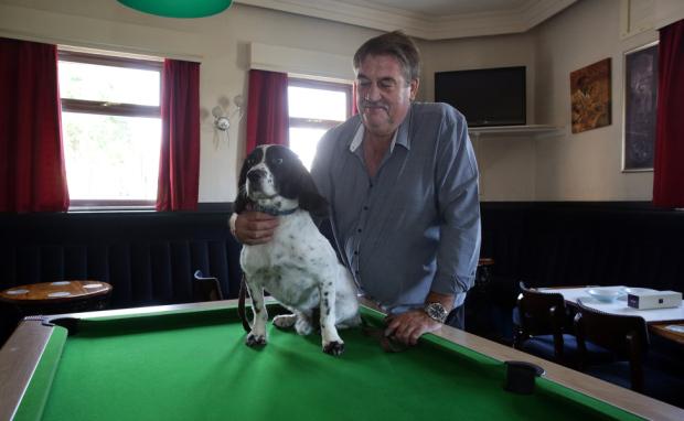 Firefighters rescue dog after his head got trapped in a pool table in Sheffield...
thestar.co.uk/news/sonny-s-t…
#starlive