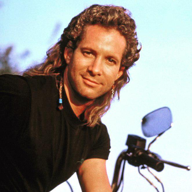 Happy birthday to Steve Guttenberg who turns 57 today    