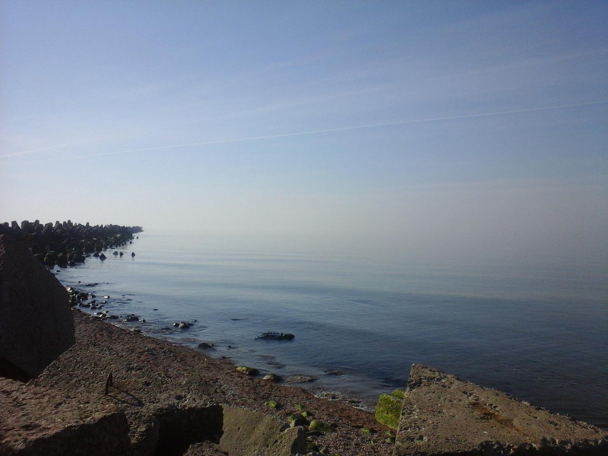 aigucha's tweet image. Reizēm horizonts pastāv tikai mūsu prātos :)