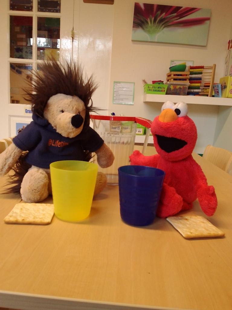 lou_lifetime's tweet photo. Update from Henry and hes made a new friend @Lifetime_UK @Lifetime_EY #Henry #alifetimeofplay http://t.co/JueROxb0ro