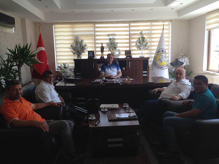 Dunyaengelli's tweet photo. Nevşehir Kozaklı Belediye Başkanı iş adamları ile birlikte Konfederasyon Başkanı Nedim Kılıç makamında kabul etti http://t.co/V2SqIr7mnp