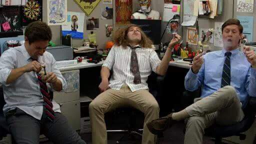 ablorh_cyc's tweet photo. Journalists before linking a player to Manchester United. http://t.co/KGQDUtuI4U