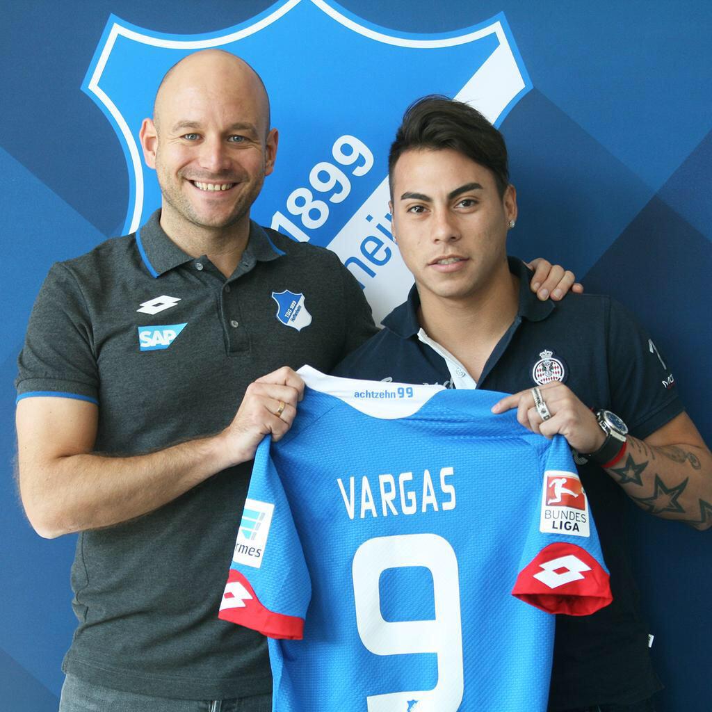 ActuFoot_'s tweet photo. OFFICIEL ! Eduardo Vargas vient de s'engager 4 ans avec Hoffenheim pour environ 6 M€ ! http://t.co/ckswjCDKpd