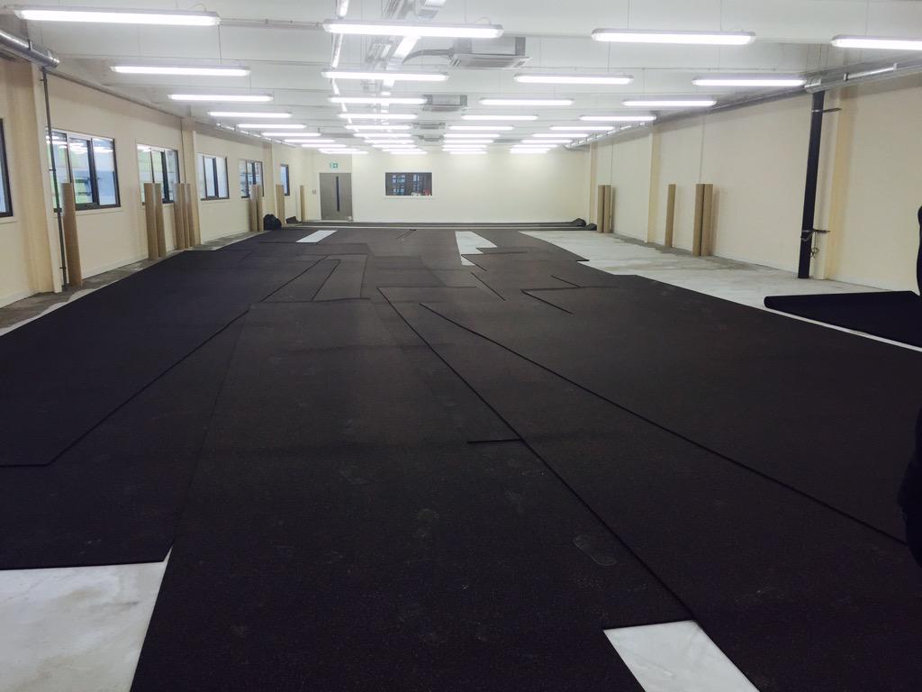 @aperformanceuk no messing around,  the gym's already starting to take shape #boxingcentreofexcellence