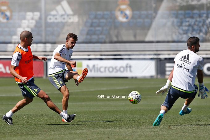 Voir l'image sur Twitter Voir l'image sur Twitter