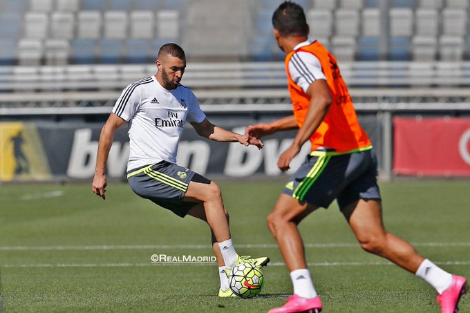 Voir l'image sur Twitter Voir l'image sur Twitter