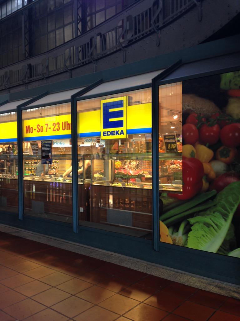 Priya Chandarana Out And About In Hamburg Edeka Lidl Sparexpress Penny Http T Co It3eoegiqr