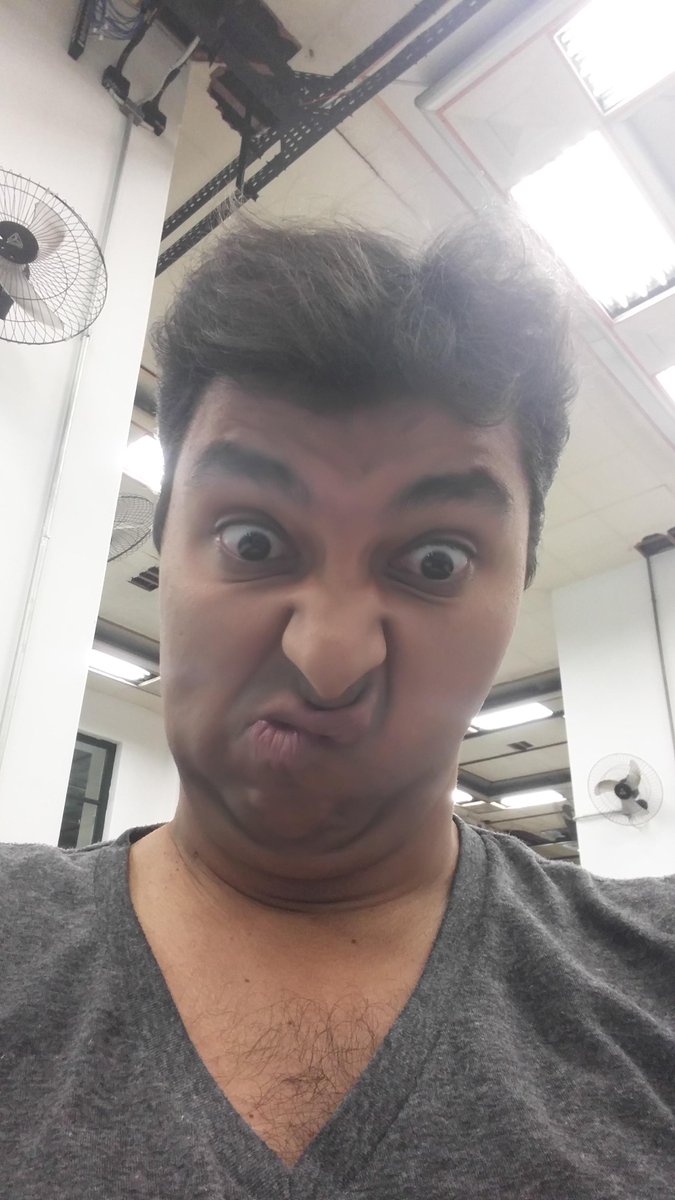 ericdanieldavid's tweet image. Qualquer semelhança é..... meu filho!  #ultimacareta #theinsidersbrasil