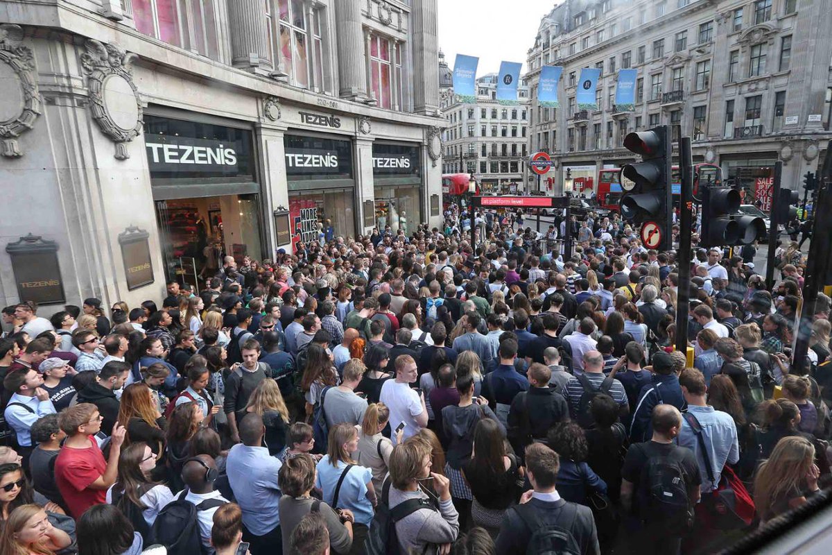 standardnews's tweet photo. #Tubestrike update: This week’s strike is off. But new strike dates have been announced http://t.co/RT540ZConF http://t.co/wY4n3VJm4q