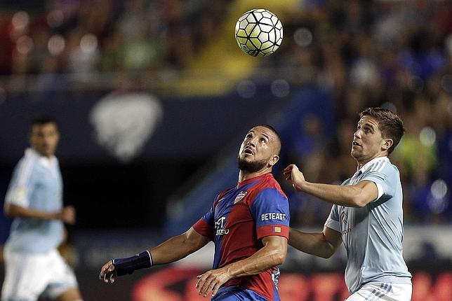 SpanishFutbol's tweet photo. Levante 1-2 Celta de Vigo: http://t.co/6h17XJGo89