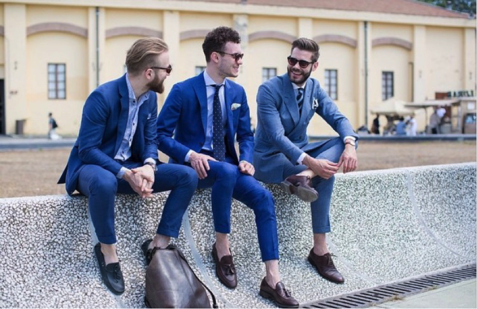 MonokelBerlin's tweet photo. Hallo Twitter! Wir von Monokel tweeten ab sofort live aus Berlin! Foto © Jamie Ferguson #mensfashion #tailorgang http://t.co/AhZdpyVoIF