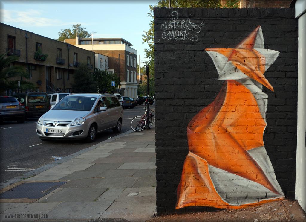 My new addition to #Camden streets. Origami Urban Fox #graffiti #streetart Based on design by <a href="/HTQuyet/">Hoàng Tiến Quyết</a>