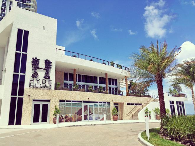 VIPSystemsUS's tweet photo. A look into the recently completed Hyde Beach Club: http://t.co/ObuVbZxH6Q #Broward #HallandaleBeach #Miami #SFL http://t.co/D2POgPvo8k